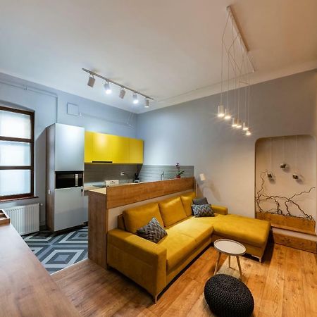 The Yellow Umbrella Studio Kaloşvar Dış mekan fotoğraf
