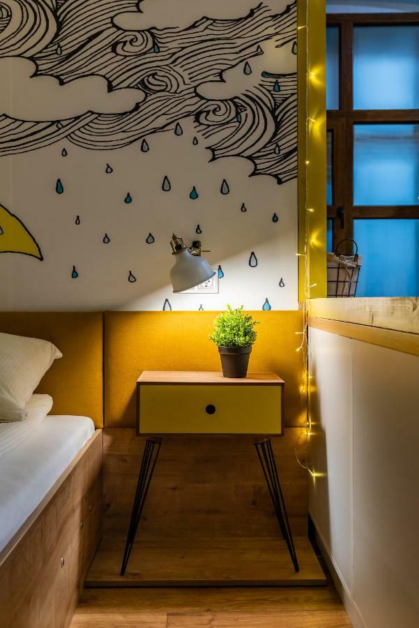 The Yellow Umbrella Studio Kaloşvar Dış mekan fotoğraf