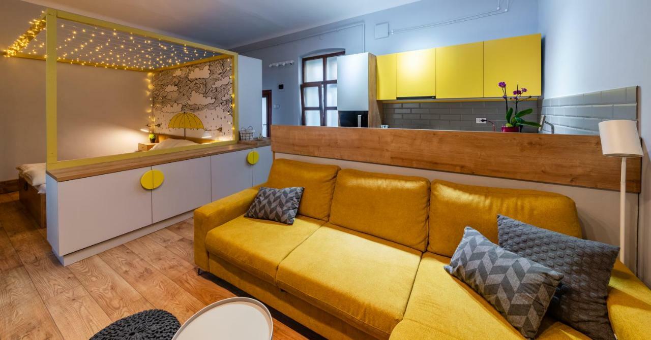 The Yellow Umbrella Studio Kaloşvar Dış mekan fotoğraf